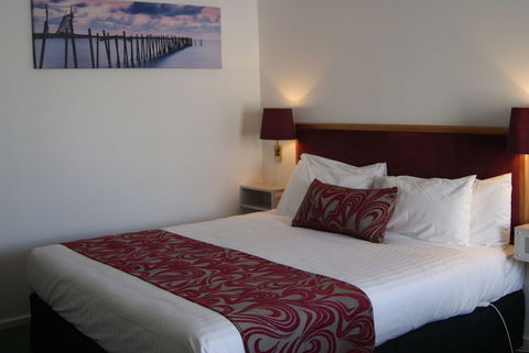 SureStay Hotel By Best Western The Clarence On Melville - Stayed 6