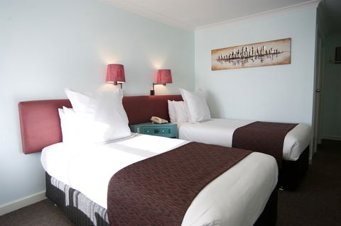 SureStay Hotel By Best Western The Clarence On Melville - Stayed 5