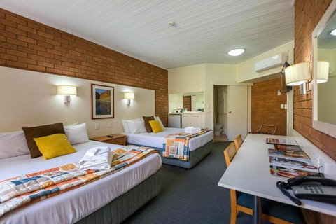 Alice In The Territory - Stays Accommodation 3