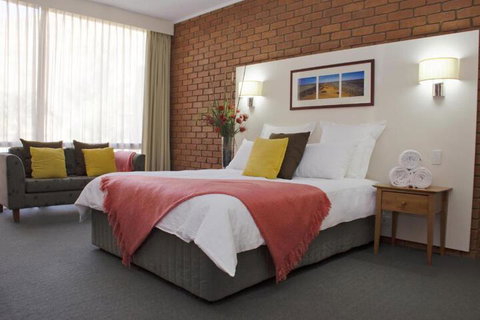 Alice In The Territory - Stays Accommodation 4