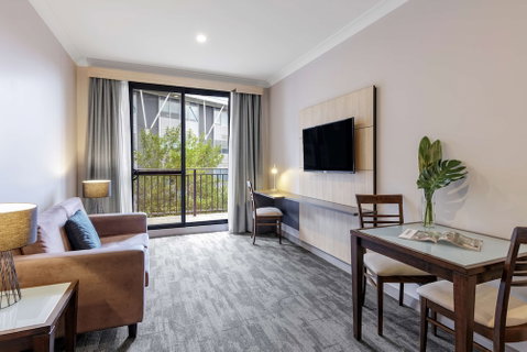 Oaks Sydney North Ryde Suites - Stays Accommodation 5