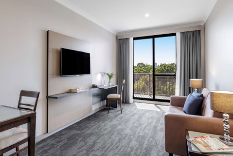 Oaks Sydney North Ryde Suites - Stays Accommodation 6