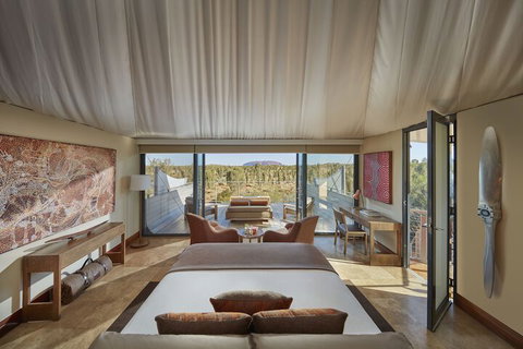 Longitude 131 - Stayed 6