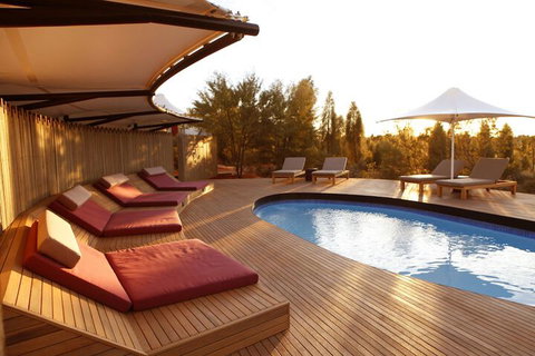 Longitude 131 - Stayed 1