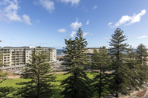 Oaks Glenelg Liberty Suites - Stayed 6