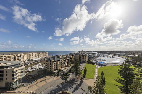 Oaks Glenelg Liberty Suites - Stayed 7