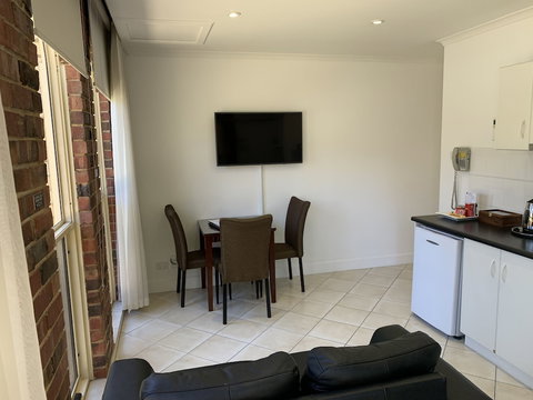 Ensenada Motor Inn And Suites - Stayed 1