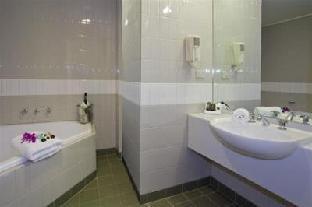 Hemisphere Hotel - Stays Accommodation 3