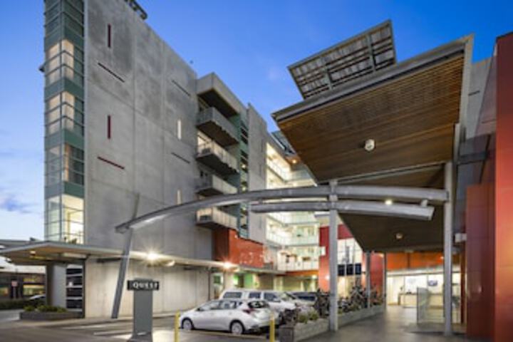 Deer Park VIC Stayed