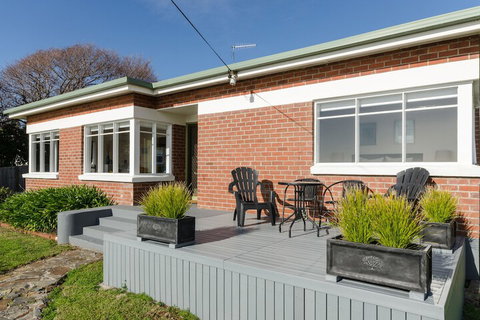 Sunrise At Penguin - Stayed 2