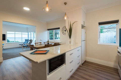 Sunrise At Penguin - Stayed 7