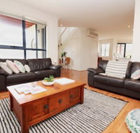 Ocean Whispers Cowes - Rejuvenate Stays - Stays Accommodation