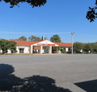 Bishops Lodge Narrandera - Stayed