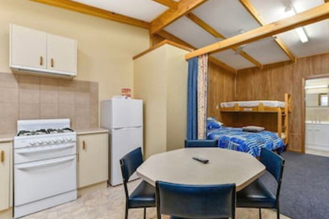 Millicent Hillview Caravan Park - Stayed 3