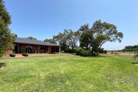 Jacaranda Wey B & B - Stayed 2