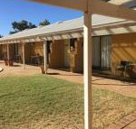 Carnarvon Caravan Park - Stayed