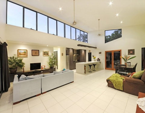 Hilltop Views - Stayed 2