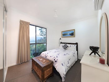 Hilltop Views - Stayed 3