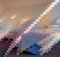 Twelve Errard - Stayed