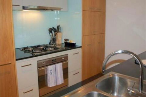 Docklands Prestige Apartments - Stayed 4