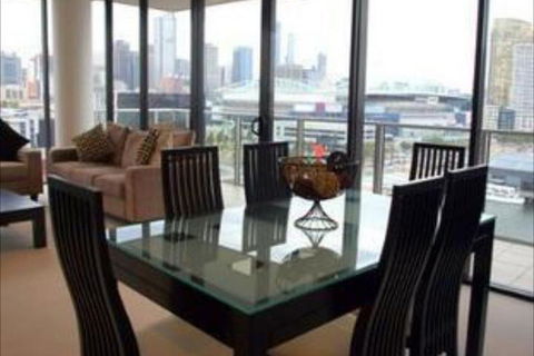 Docklands Prestige Apartments - Stayed 2