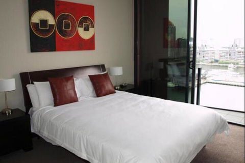 Docklands Prestige Apartments - Stayed 5