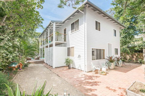 A PERFECT STAY - Beach Chalet - Stayed 0