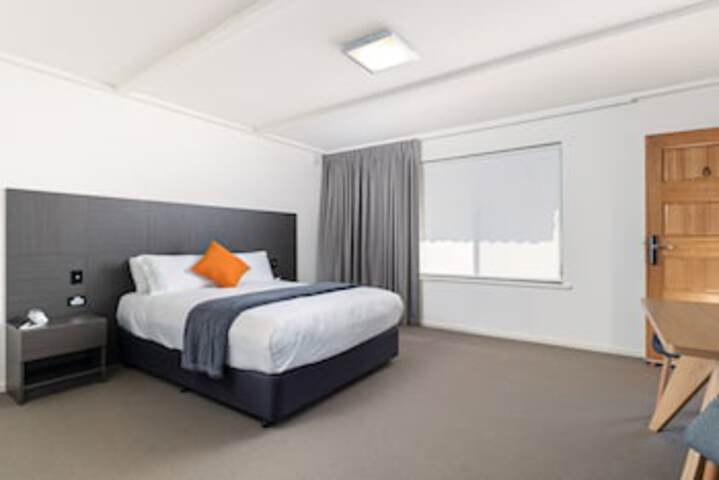 Onkaparinga Hills SA Stayed