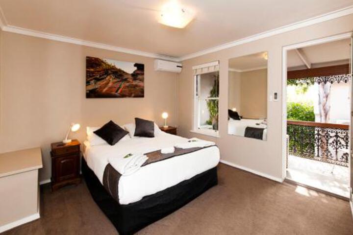 Perth Cbd And Inner Suburbs WA Stayed