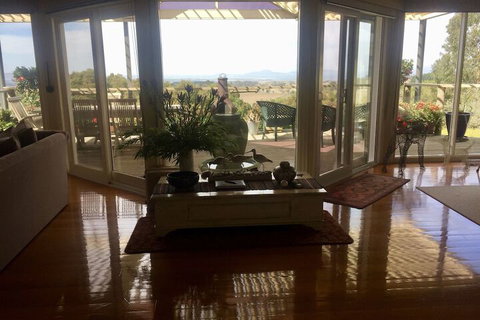 Llarrinda Bed & Breakfast - Stays Accommodation 1
