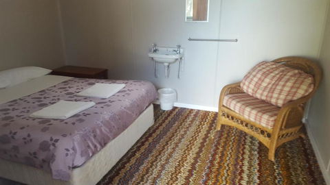 Tingle All Over Budget Accommodation - Stayed 1