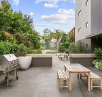 Good Life Suites - Stayed