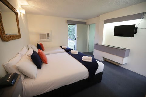 Emerald Central Hotel - Stayed 6