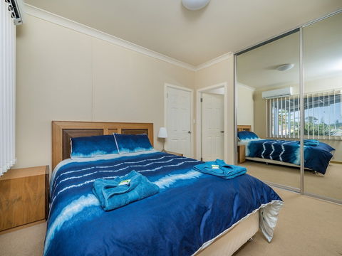 Seafront Unit 50 - Stayed 1