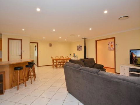 Merewether Homestead With Pool & Family Friendly - Stayed 4