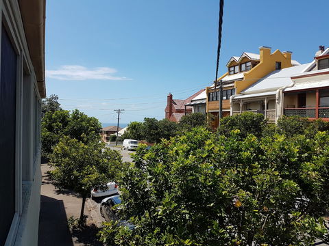 Newcastle Short Stay Apartments - Vista Apartment - Stays Accommodation 2