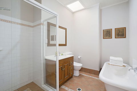 Newcastle Short Stay Apartments - Vista Apartment - Stays Accommodation 5
