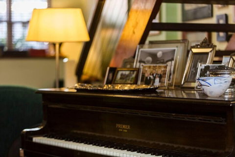 Historic Cottage - Stayed 4