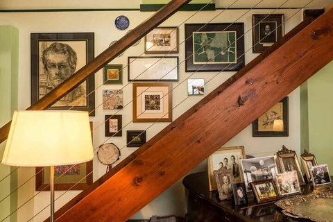 Historic Cottage - Stayed 2