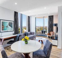 Meriton Suites Mascot Central - Stays Accommodation