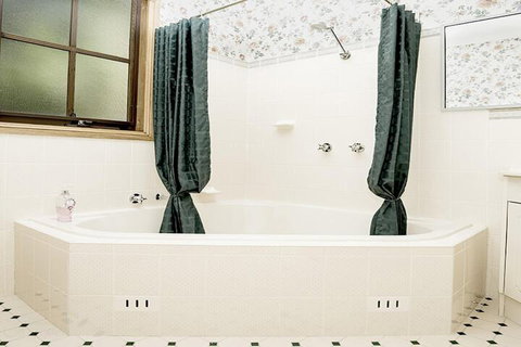 Kalimna Spa Room - Stays Accommodation 2