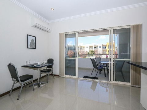 Rose Hotel Clarkson - Stayed 5