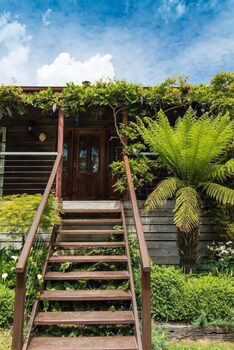 Hollyhock B&B - Stayed 0