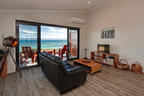 Whale Watcher 1 - Stayed 1