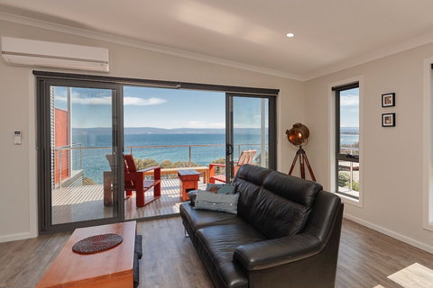 Whale Watcher 2 - Stayed 5