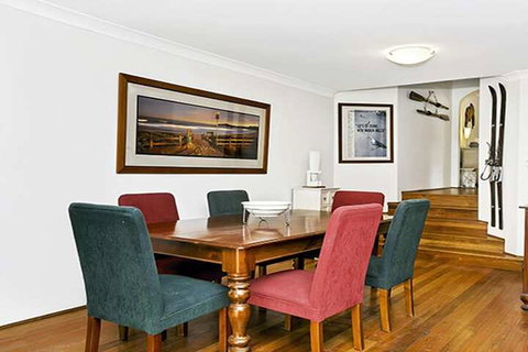 The Apartment Service MORTN - Stayed 5
