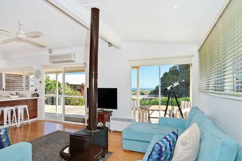 Boat House - Stayed 2