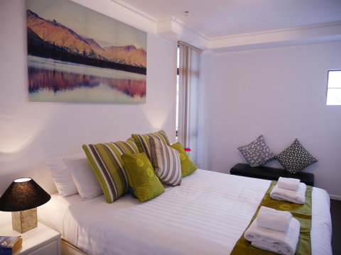 Corporate Stayz At Exhibition - Stays Accommodation 2