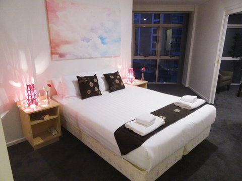 Corporate Stayz At Exhibition - Stays Accommodation 1