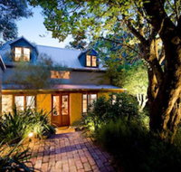 Rubys Amethyst Cottage - Stays Accommodation